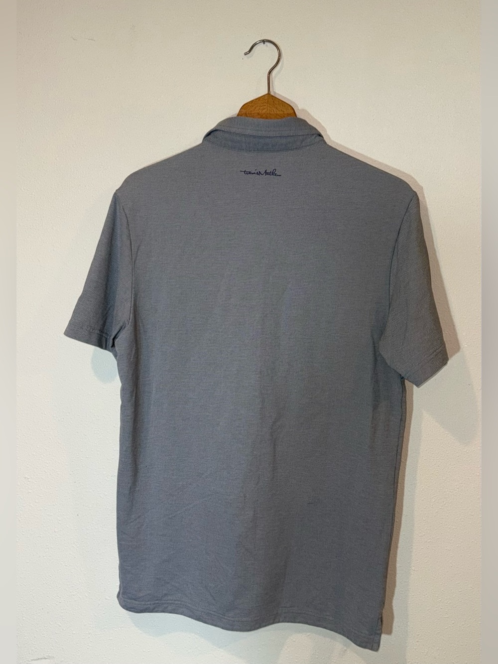 TRAVIS MATHEW Striped Polo in Gray with Blue and White Stripes Size Medium - Picture 2 of 5